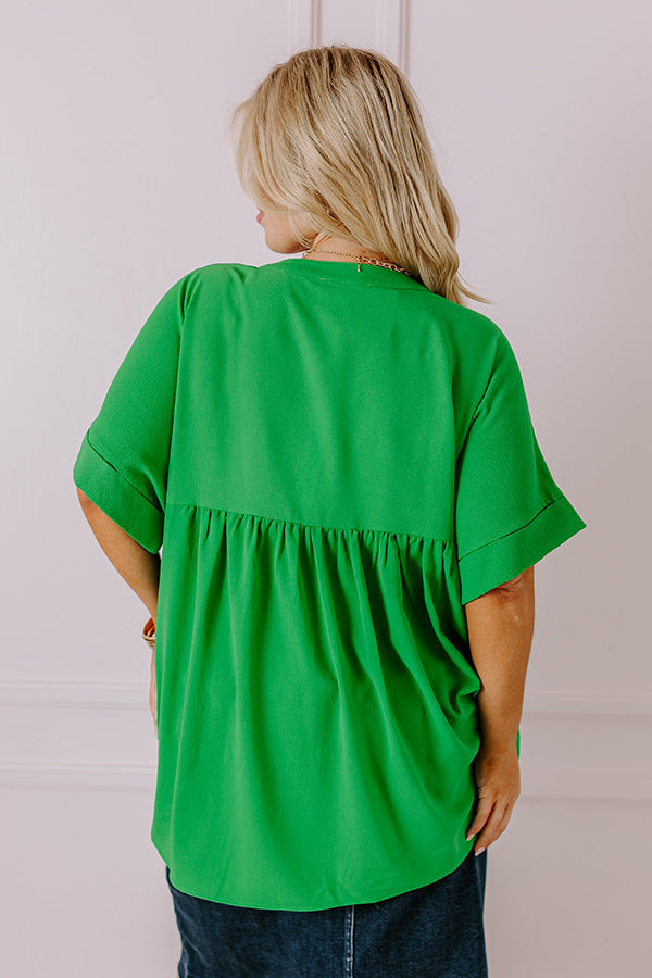 City Escape Shift Top in Kelly Green Curves Image - 3