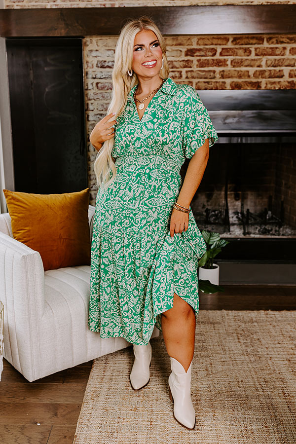 Resort Getaway Floral Midi in Green Curves Image - 3