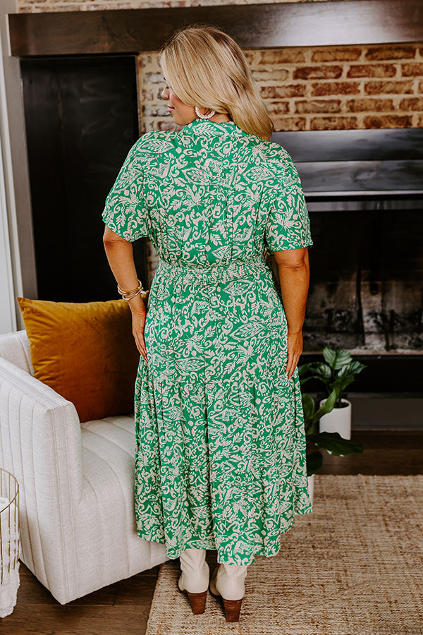 Resort Getaway Floral Midi in Green Curves Image - 4