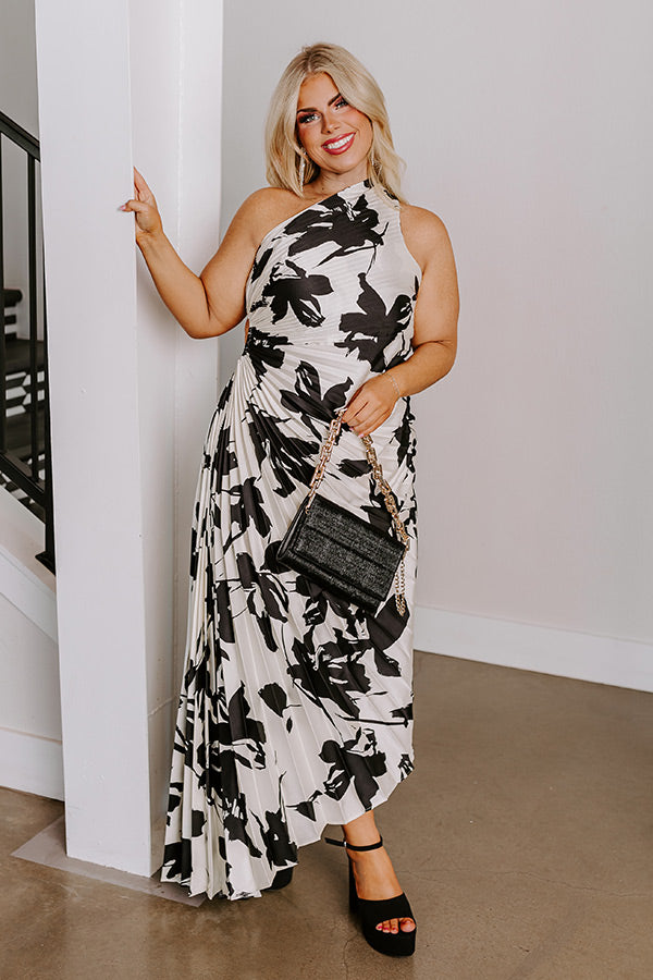 Date Night In Paris Floral Maxi Dress Curves Image - 5